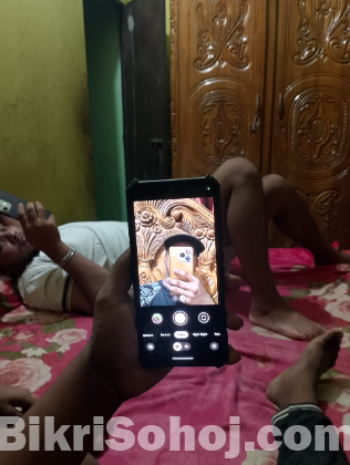 pixel8